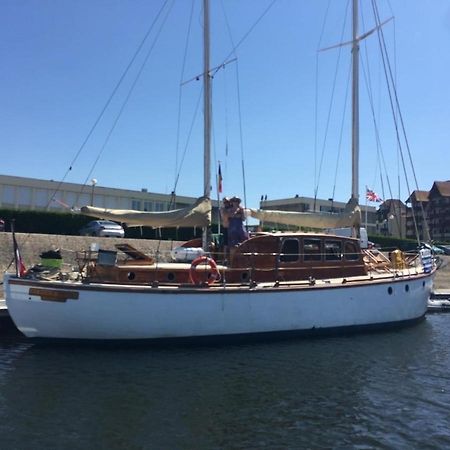 Port Deauville Yacht Vintage 외부 사진