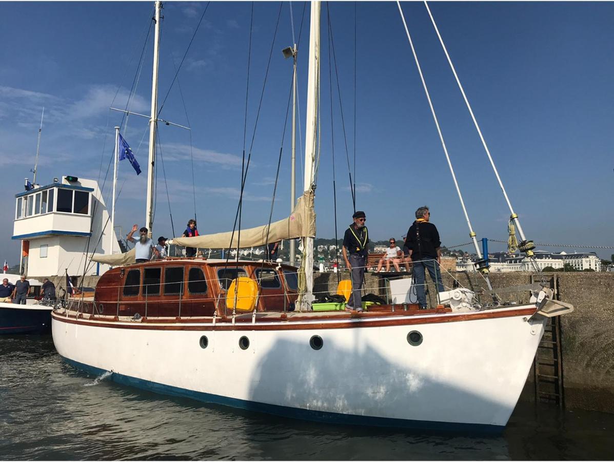 Port Deauville Yacht Vintage 외부 사진