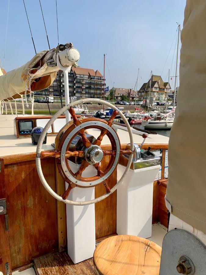 Port Deauville Yacht Vintage 외부 사진