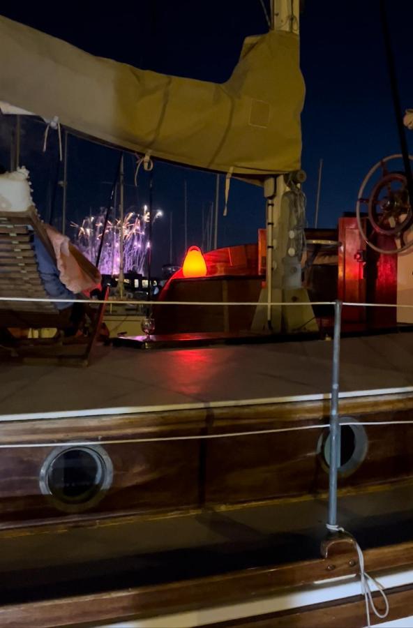 Port Deauville Yacht Vintage 외부 사진